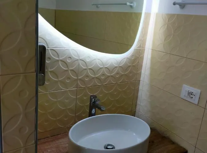 A Walk To Belvedere Vasto