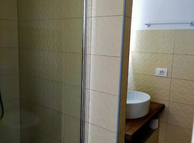 A Walk To Belvedere *